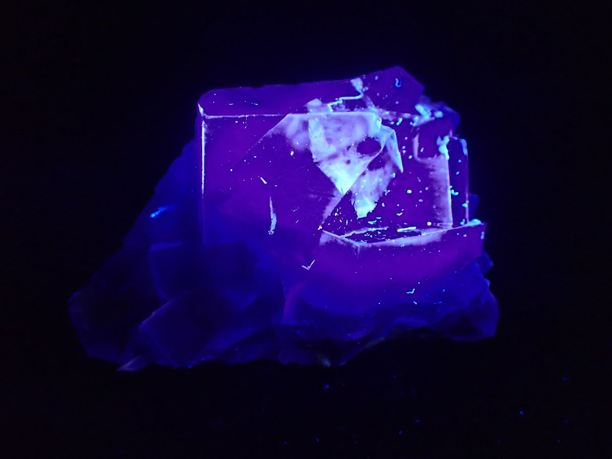 Yindu Fluorite with Deep Violet Cubes and UV Fluorescence – Yindu Mine, Inner Mongolia, China - Legacy Crystals and Minerals
